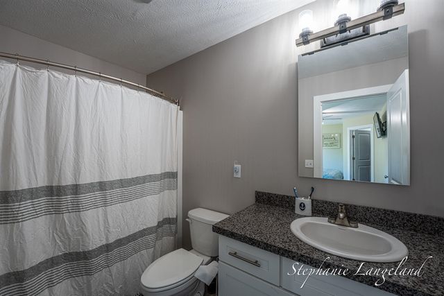 4925 S Brooks Road, Fruitport, MI 49415
