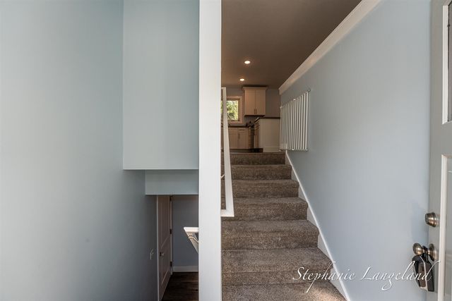 4925 S Brooks Road, Fruitport, MI 49415