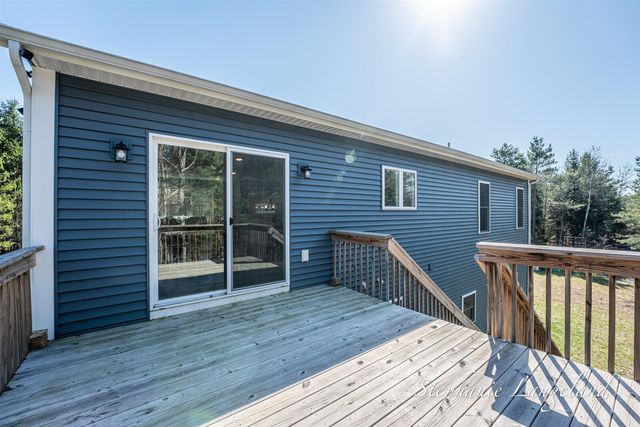 4925 S Brooks Road, Fruitport, MI 49415