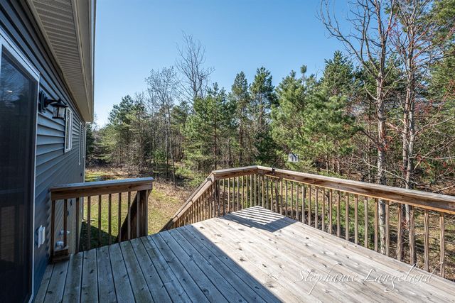 4925 S Brooks Road, Fruitport, MI 49415