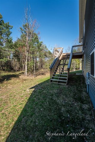 4925 S Brooks Road, Fruitport, MI 49415