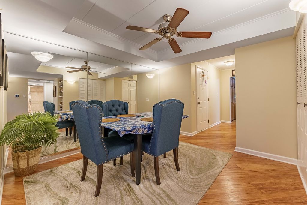 915 N York Street N 404, Elmhurst, IL 60126 — photo 5