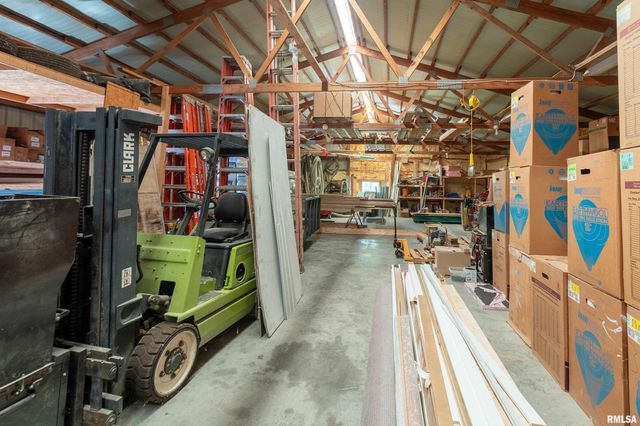 8130 Southfork Road, Marion, IL 62959