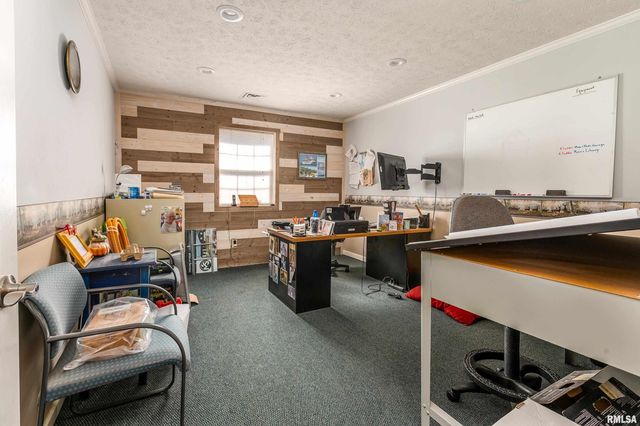 8130 Southfork Road, Marion, IL 62959