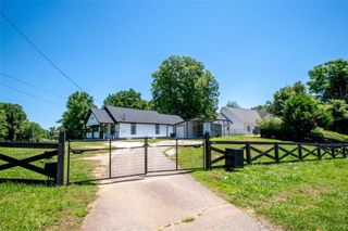 3060 Gillsville Highway, Gainesville, GA 30507