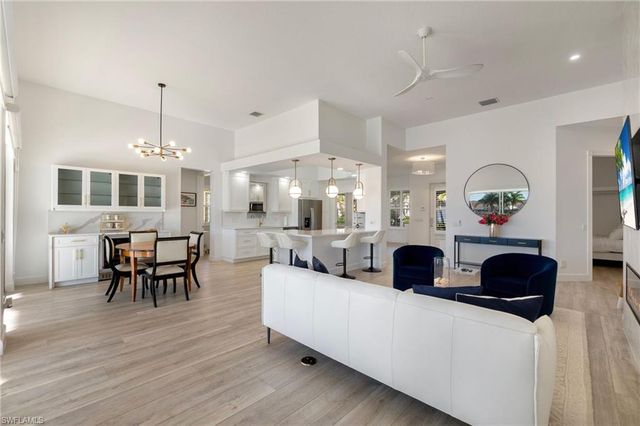 8040 Wilfredo CT, Naples, FL 34114