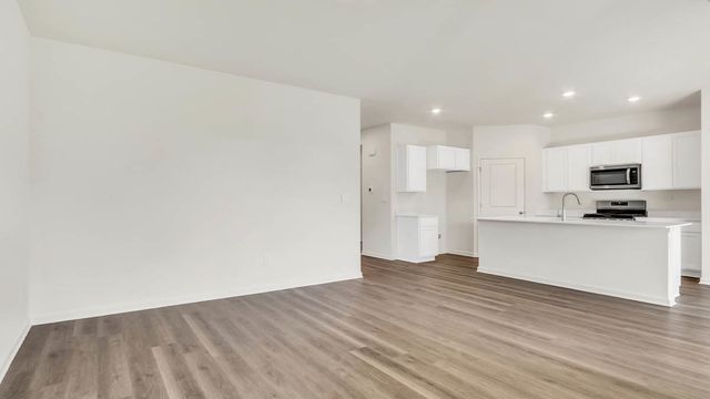 6298 Redwood Trail, Wonder Lake, IL 60097