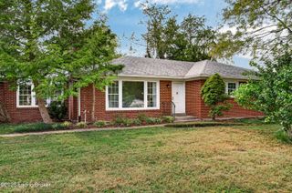 7021 Graymoor Rd, Louisville, KY 40222