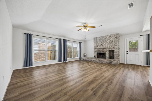 218 Tara Plantation Drive, Richmond, TX 77469