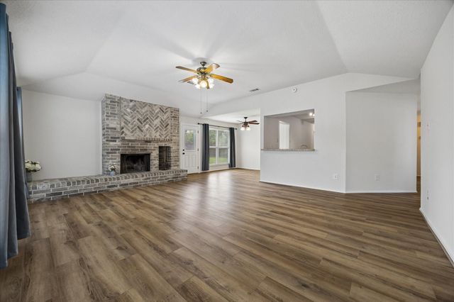 218 Tara Plantation Drive, Richmond, TX 77469