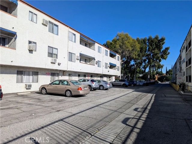 18530 Hatteras St Unit 329, Tarzana (los Angeles), CA 91356