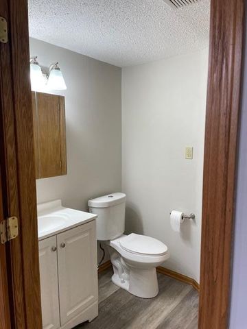 14289 Estates Avenue, Apple Valley, MN 55124