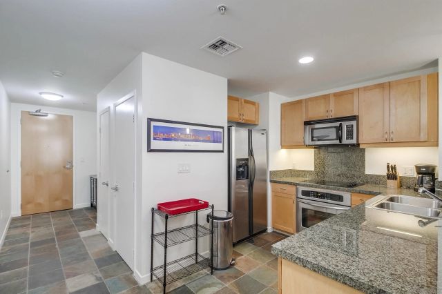1150 J 603, San Diego, CA 92101