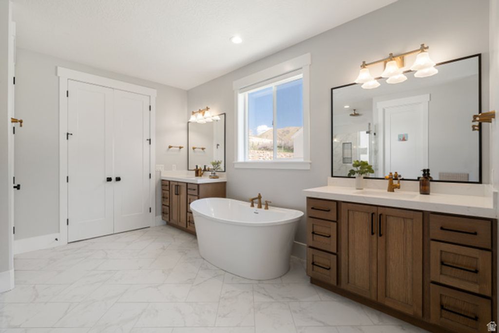 Image 32 of property listing at 179 E TWIN HOLLOW DR #19, Mapleton, UT 84664