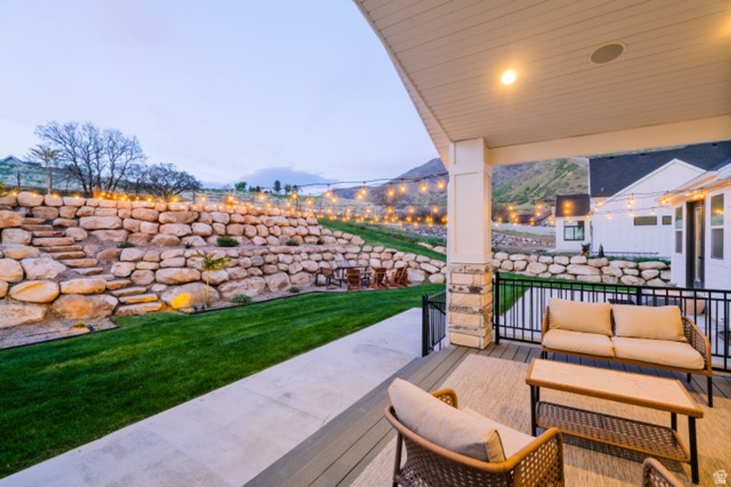 Image 75 of property listing at 179 E TWIN HOLLOW DR #19, Mapleton, UT 84664