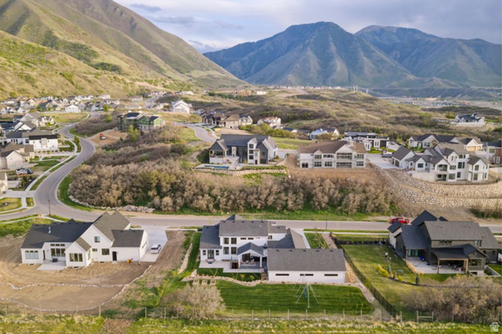 Image 85 of property listing at 179 E TWIN HOLLOW DR #19, Mapleton, UT 84664