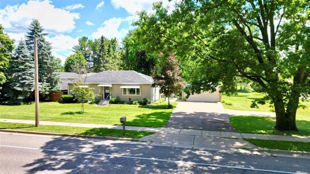 3719 Rudolph Road, Eau Claire, WI 54701