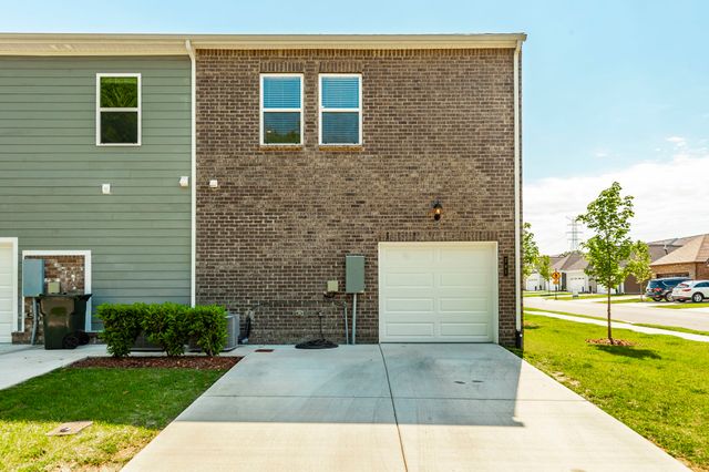 781 Coburg St, Gallatin, TN 37066