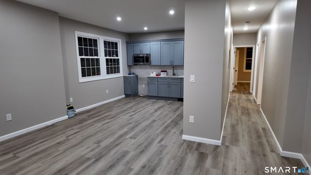 106 Helen Street 2nd Floor, Hamden, CT 06514