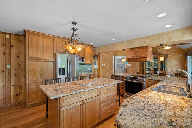 240 Canvasback Road, Mooresville, NC 28117
