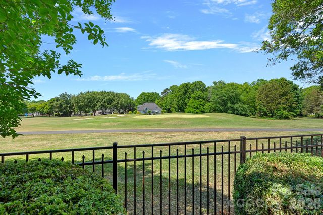 240 Canvasback Road, Mooresville, NC 28117