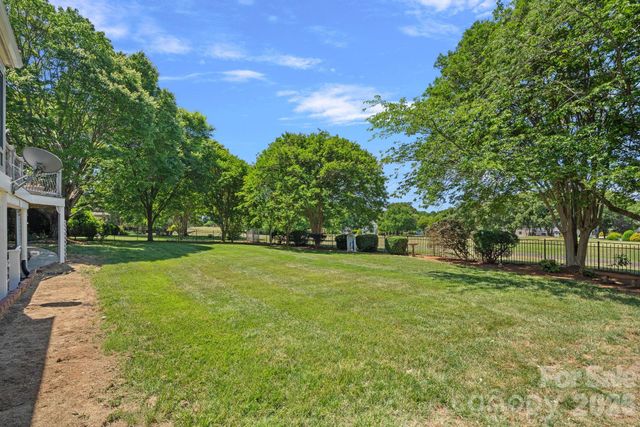 240 Canvasback Road, Mooresville, NC 28117