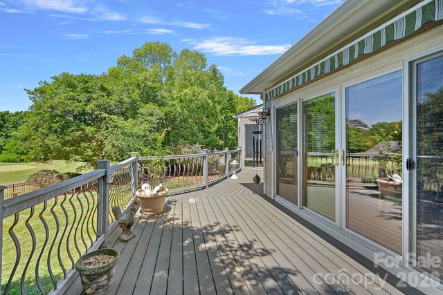 240 Canvasback Road, Mooresville, NC 28117