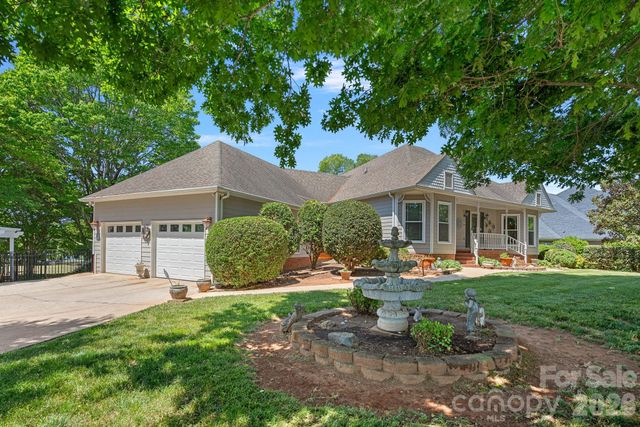 240 Canvasback Road, Mooresville, NC 28117