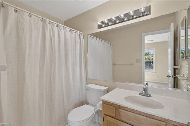 626 South Lake CIR, Chesapeake, VA 23322