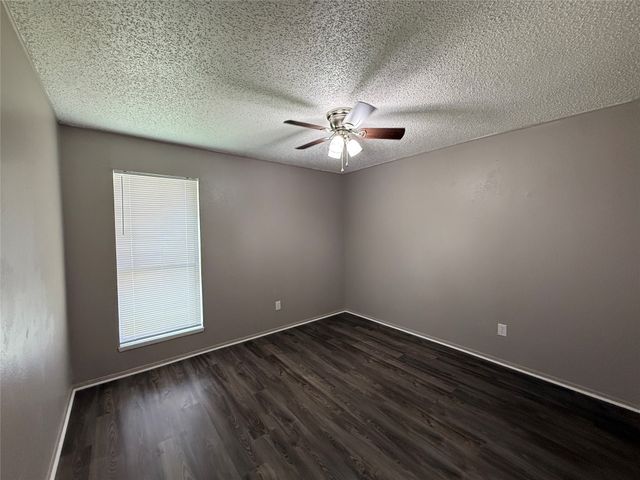 1434 Lavendale Lane, Garland, TX 75040