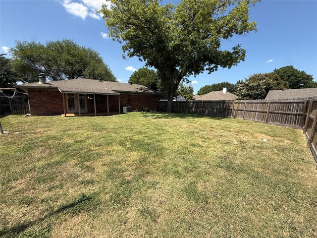 1434 Lavendale Lane, Garland, TX 75040