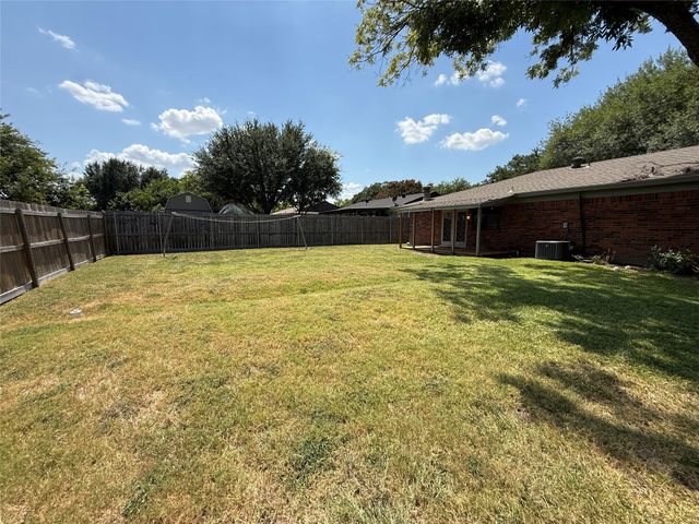 1434 Lavendale Lane, Garland, TX 75040