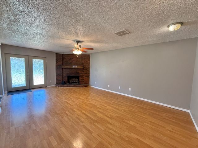 1434 Lavendale Lane, Garland, TX 75040