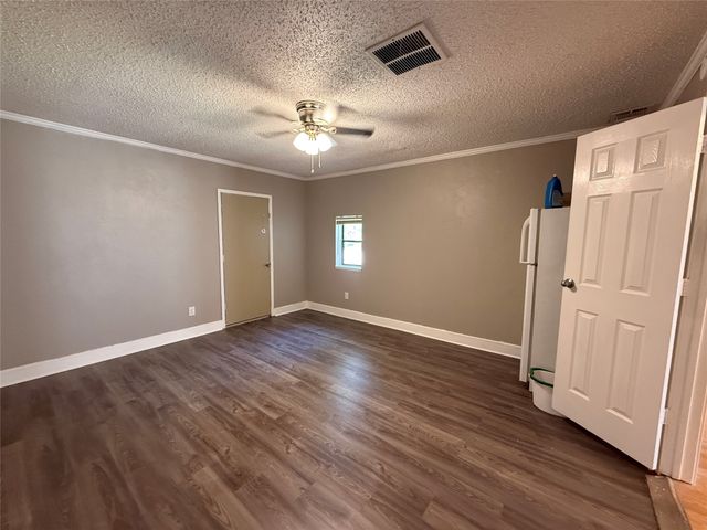 1434 Lavendale Lane, Garland, TX 75040