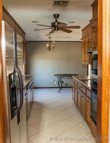 4626 Rolling Meadows Road, Bartlesville, OK 74006