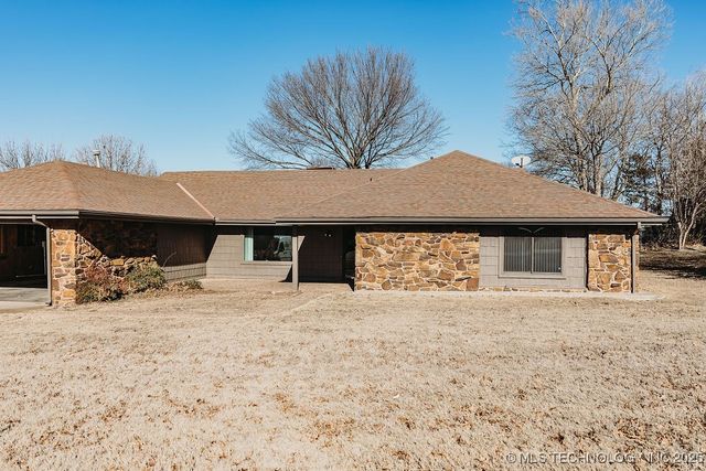 4626 Rolling Meadows Road, Bartlesville, OK 74006