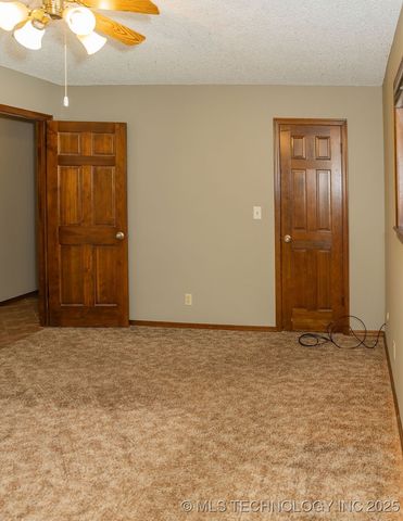 4626 Rolling Meadows Road, Bartlesville, OK 74006