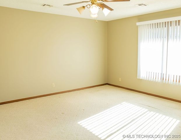 4626 Rolling Meadows Road, Bartlesville, OK 74006