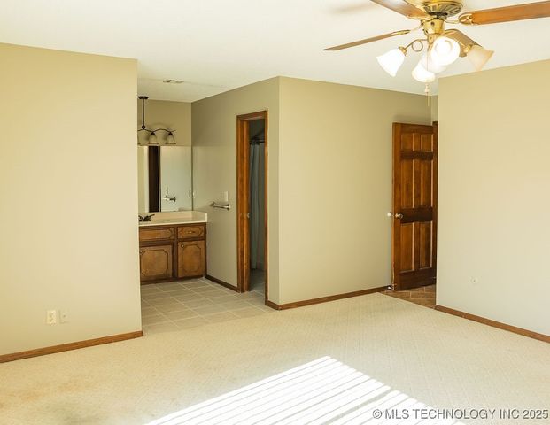 4626 Rolling Meadows Road, Bartlesville, OK 74006