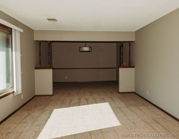 4626 Rolling Meadows Road, Bartlesville, OK 74006