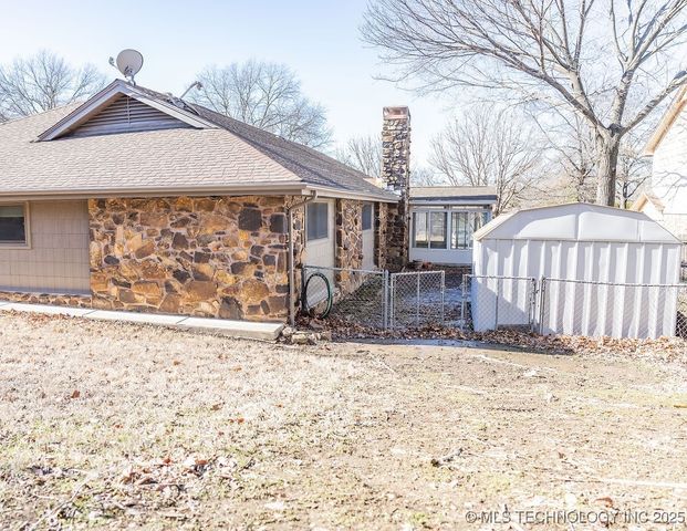 4626 Rolling Meadows Road, Bartlesville, OK 74006
