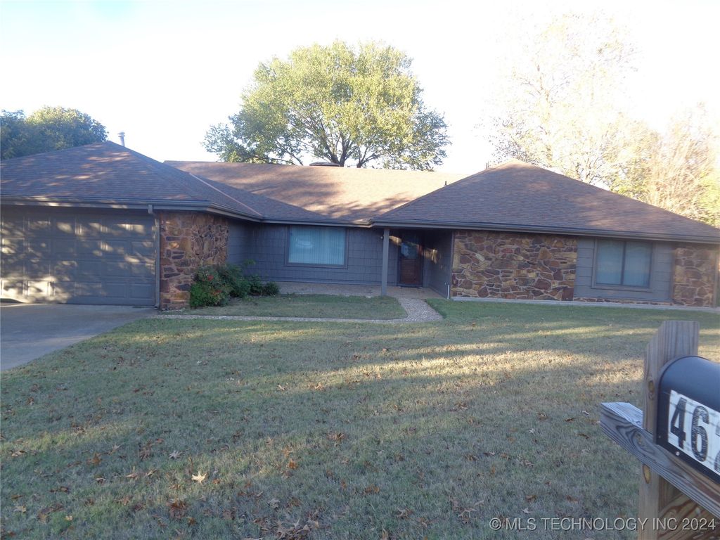 4626 Rolling Meadows Road, Bartlesville, OK 74006