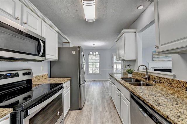 5724 Southland Walk, Stone Mountain, GA 30087