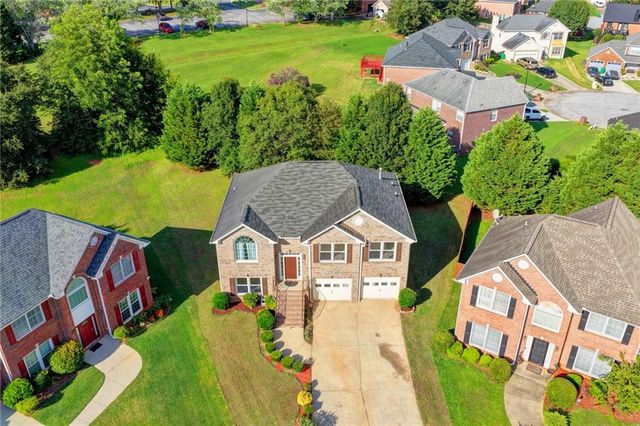 5724 Southland Walk, Stone Mountain, GA 30087