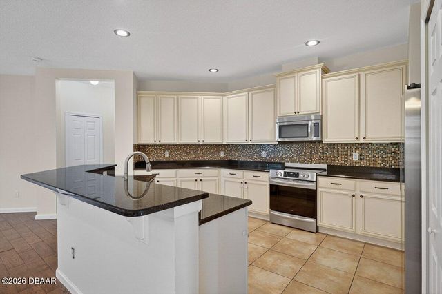 112 Tuscany Bend Street, Daytona Beach, FL 32117