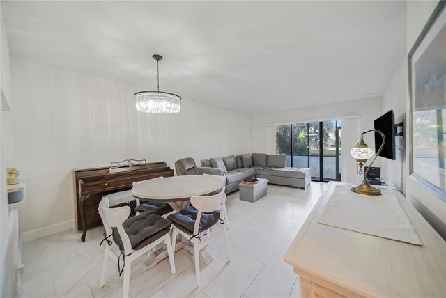 3039 Carambola Circle 3039, Pompano Beach, FL 33066