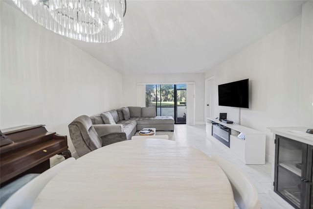 3039 Carambola Circle 3039, Pompano Beach, FL 33066