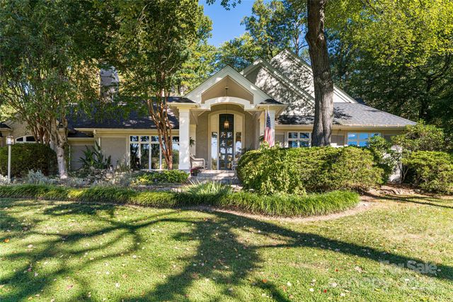 54 Fairway Road, Asheville, NC 28804