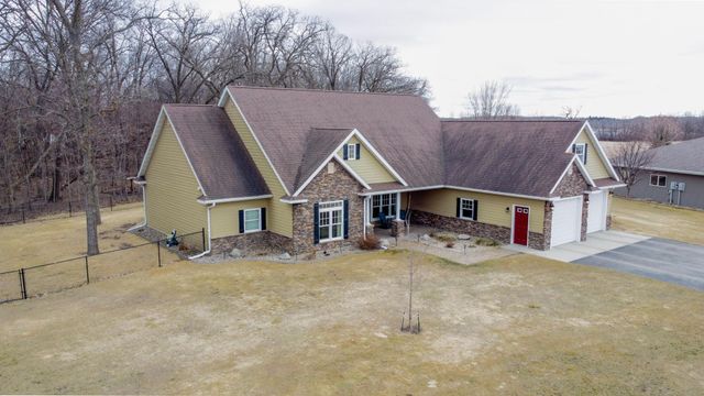 1943 Middle Creek Road, Detroit Lakes, MN 56501