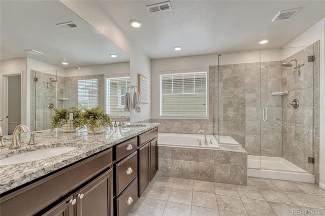 10349 Isle Street, Parker, CO 80134